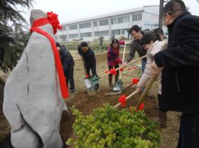 栽种梦想，种下希望